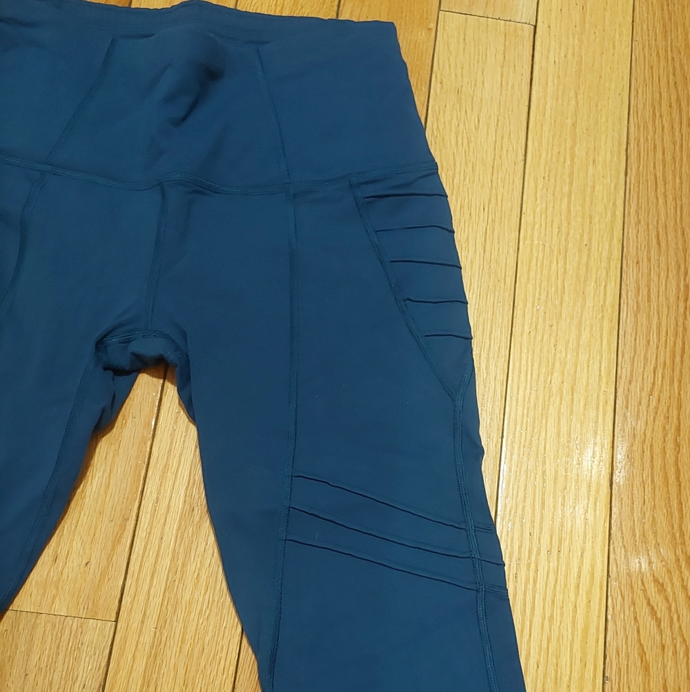 Oiselle Aero Tights - Picture 4 of 12